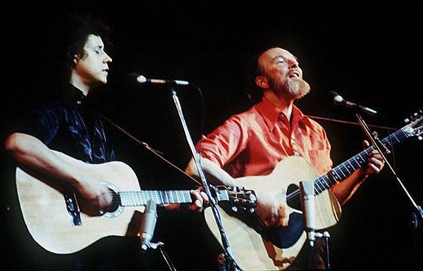Arlo Guthrie & Pete Seeger